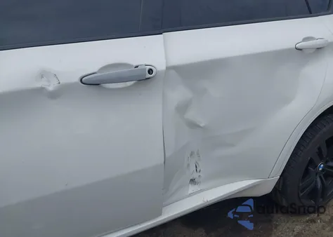 2013 BMW X6 M из США, поврежденный, VIN 5YMGZ0C52DLL29807